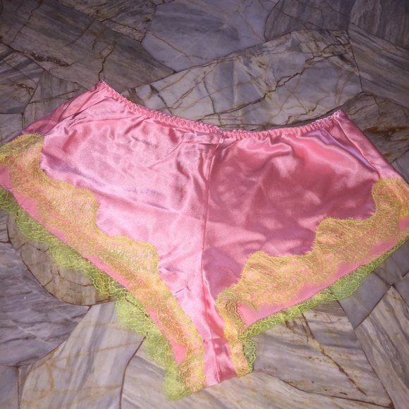 VICTORIA'S SECRET Satin Cami Set new Pink satin w Lace trim - Picture 4 of 6